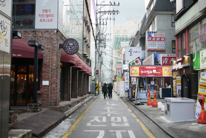 Streets of Seoul South Korea - Entouriste