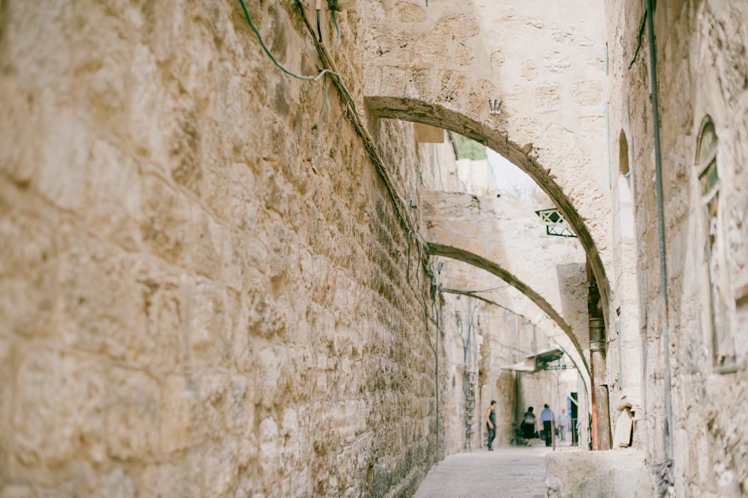 Stone Alleys of Jerusalem - Entouriste