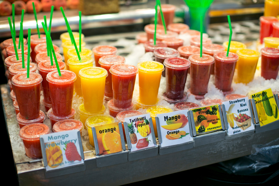 Fruit Smoothies in Barcelona Spain - Entouriste